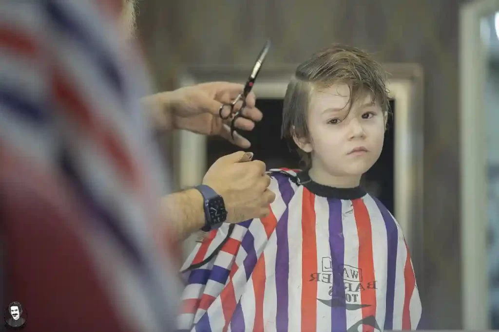 کوتاه کردن موی بلند در کودکان
